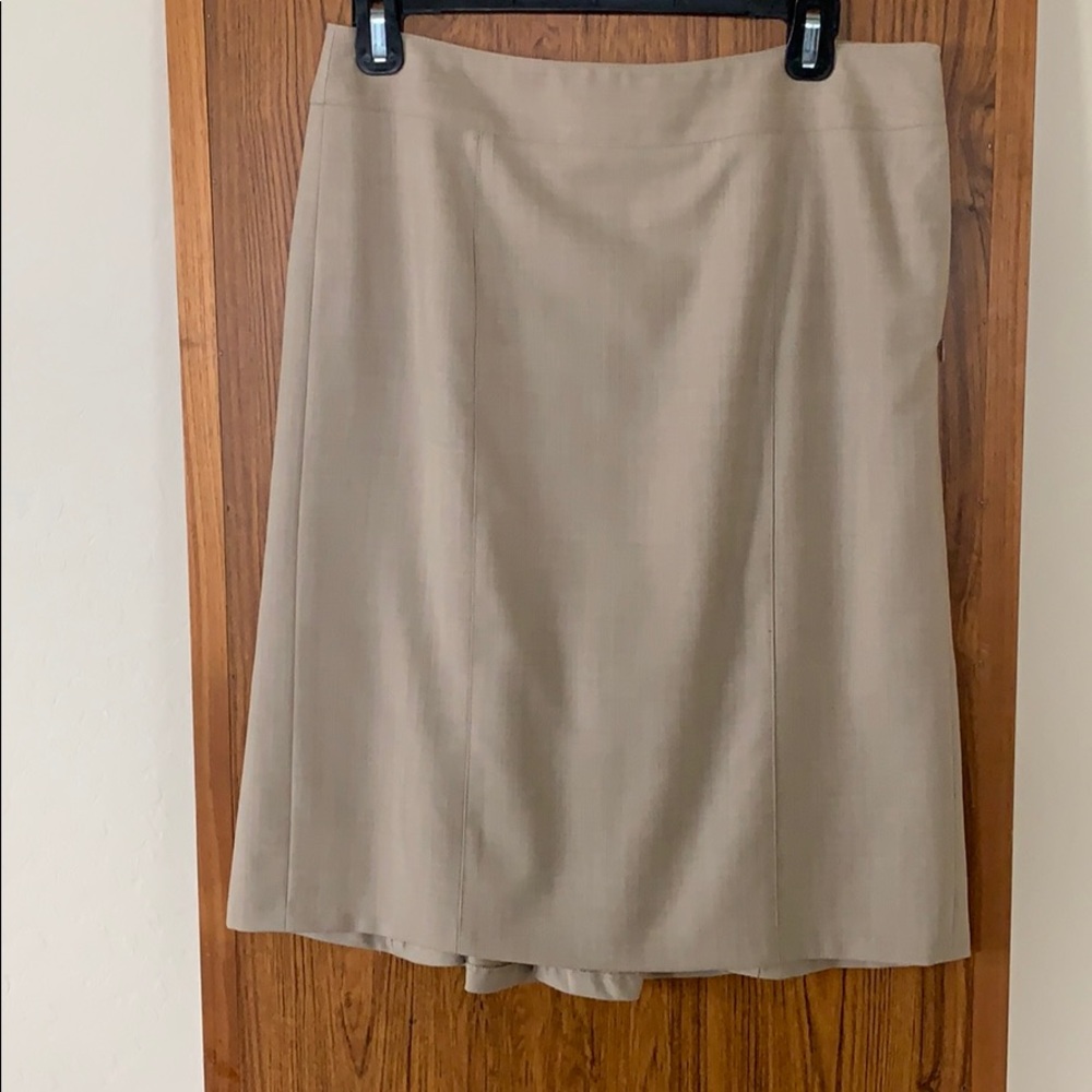 Ann Taylor professional work khaki skirt, size 4